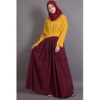 Dual colored pleated abaya